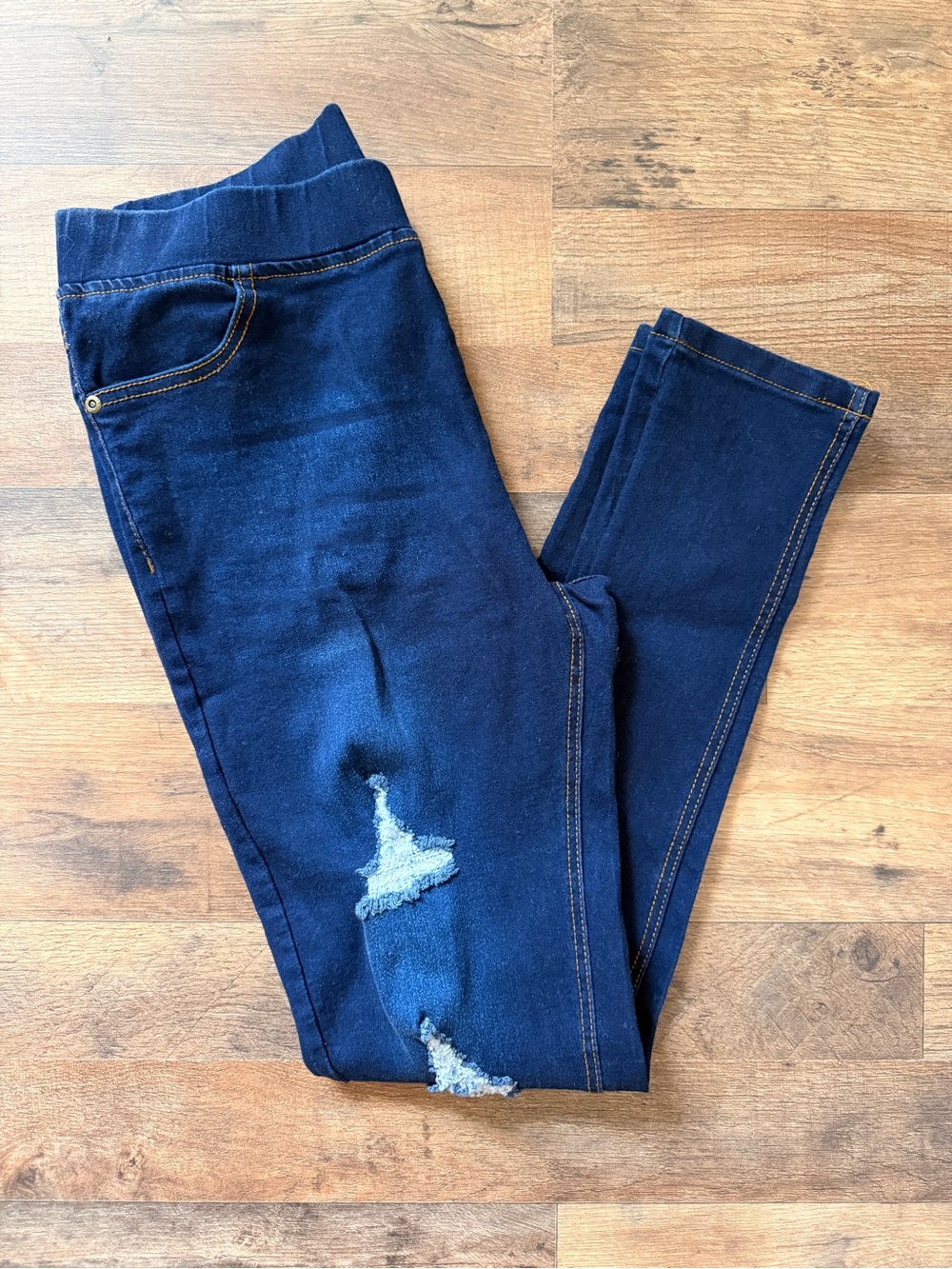 JVINI Indigo Distressed Jeggings